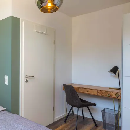Rent this 3 bed room on Hohenheimer Straße 58B in 70184 Stuttgart, Germany