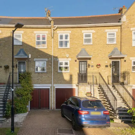 Buy this 5 bed townhouse on Emanuel School in Battersea Rise, London