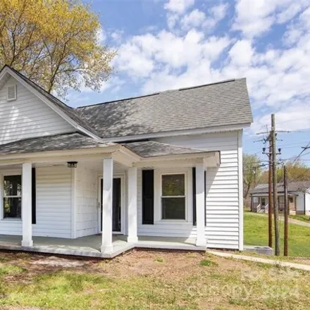 Buy this 2 bed house on 448 Woodlawn Avenue in Mount Holly, NC 28120