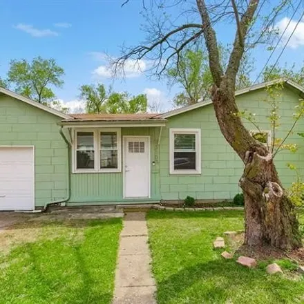Buy this 3 bed house on 3105 West 42nd Avenue in Kansas City, KS 66103