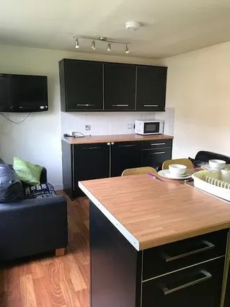 Image 1 - Granville Road, Sheffield, S2 2RR, United Kingdom - Room for rent