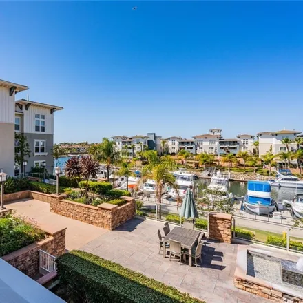 Buy this 2 bed condo on 1545 Windshore Way in Oxnard, CA 93035