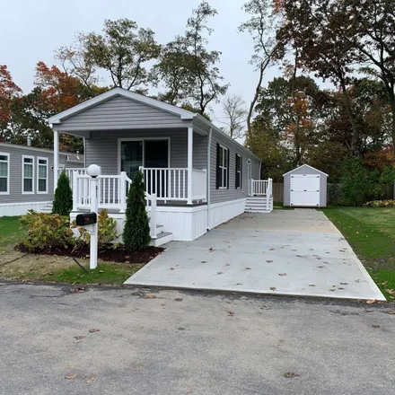 Buy this 2 bed house on 1661 Old Country Road in Riverhead, NY 11901