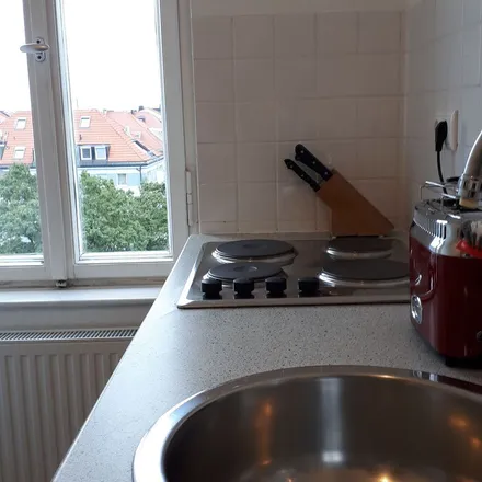 Rent this 3 bed apartment on Klenzestraße 105 in 80469 Munich, Germany