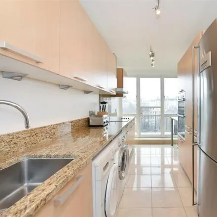 Image 4 - Campbell Court, 1-7 Queen's Gate Gardens, London, SW7 4PB, United Kingdom - Apartment for sale