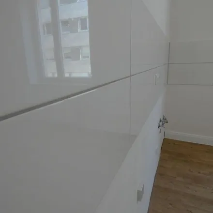 Rent this 2 bed apartment on Simsonstraße 66 in 45147 Essen, Germany