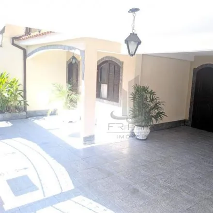 Buy this 2 bed house on Rua Inácio Ramos da Silva in Jardim Belvedere, Volta Redonda - RJ