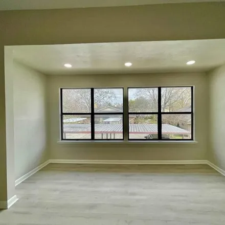 Image 2 - 5299 Butter Creek Lane, Essen Plaza, East Baton Rouge Parish, LA 70809, USA - Condo for sale