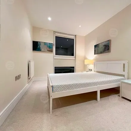 Image 2 - Rodman House, 2 Larson Walk, Millwall, London, E14 9HY, United Kingdom - Apartment for sale