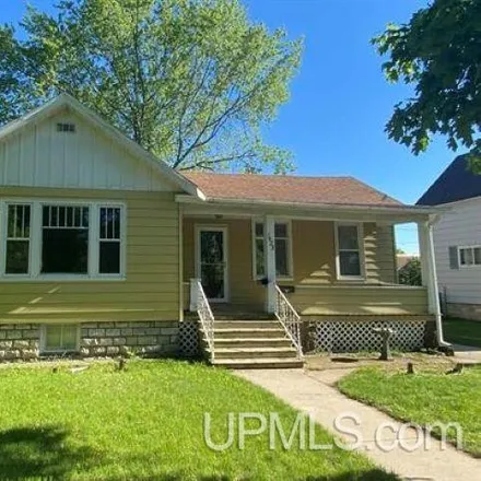 Buy this 3 bed house on 1411 Thomas Street in Marinette, WI 54143