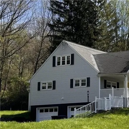 Buy this 4 bed house on 20 Edgewood Drive in Horseheads, NY 14845
