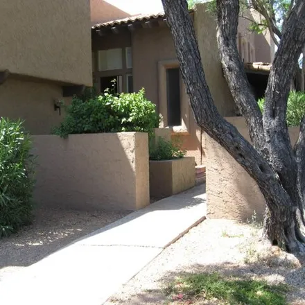 Image 3 - North Village Drive, Phoenix, AZ 85018, USA - House for sale