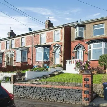 Buy this 3 bed duplex on Fairfield in Pontypool, NP4 6EB