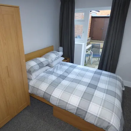 Rent this 1 bed room on Stapleford Road in Luton, LU2 8AX