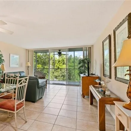 Image 2 - Vanderbilt Towers III, Bluebill Ave, Collier County, FL 33963, USA - Condo for rent