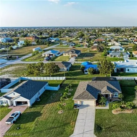 Image 2 - 231 Northwest 12th Lane, Cape Coral, FL 33993, USA - House for sale