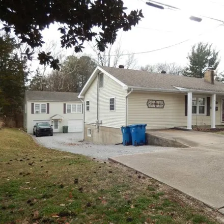 Buy this 3 bed house on 502 South Green Street in Anna, IL 62906