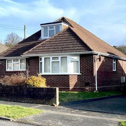 Rent this 2 bed house on 34 Testlands Avenue in Nursling, SO16 0XG