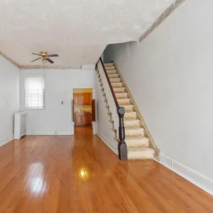 Image 5 - 1524 West Tioga Street, Philadelphia, PA 19140, USA - Townhouse for sale