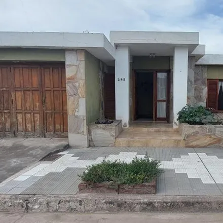 Buy this 3 bed house on General Roca 243 in Departamento Tercero Arriba, Río Tercero