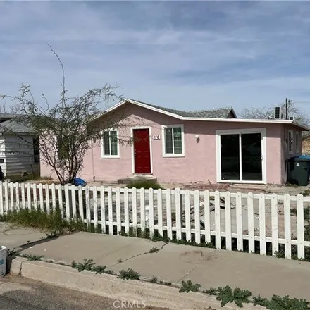 Image 2 - 240 Goodwill Street, Needles, CA 92363, USA - House for sale