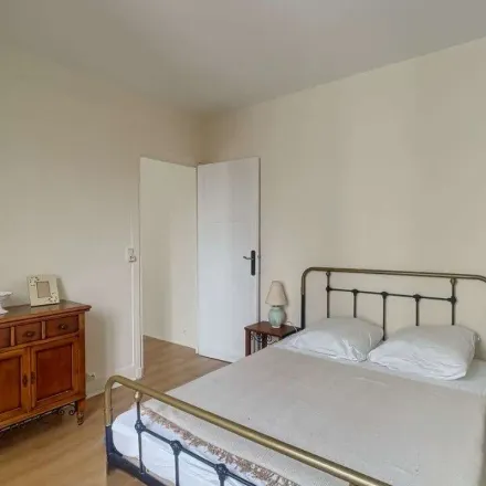 Rent this 2 bed apartment on 118 Avenue du Général de Gaulle in 94700 Maisons-Alfort, France