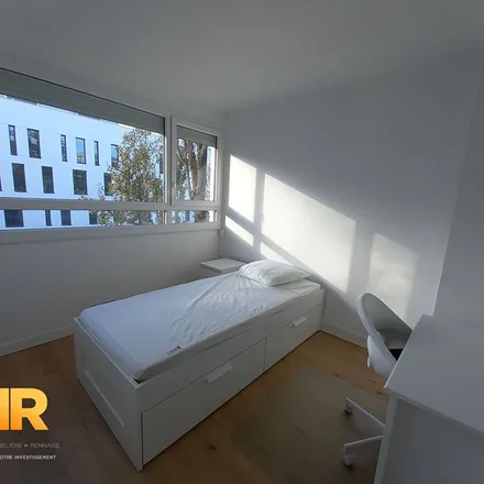 Rent this 1 bed apartment on 36 bis Boulevard Pierre Le Moine in 35000 Rennes, France