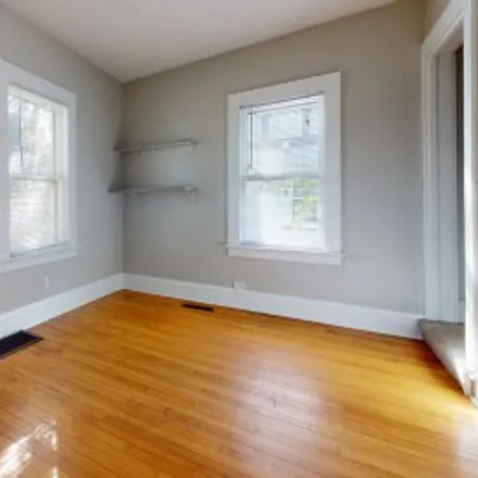 Rent this 5 bed apartment on 1093 24Th Avenue Southeast in Como, Minneapolis