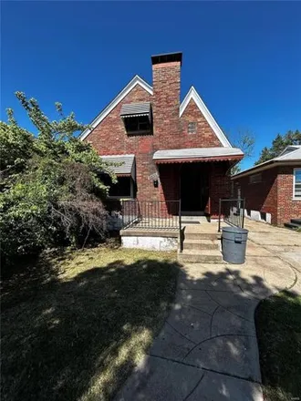 Buy this 4 bed house on 1513 Sells Avenue in St. Louis, MO 63147