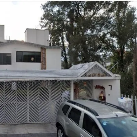 Buy this 4 bed house on Pegaso in Colonia Lomas Verdes 3ra Sección, 53120 Naucalpan de Juárez