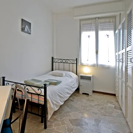 Image 5 - Via Pietro Ogliari, 20141 Milan MI, Italy - Apartment for rent