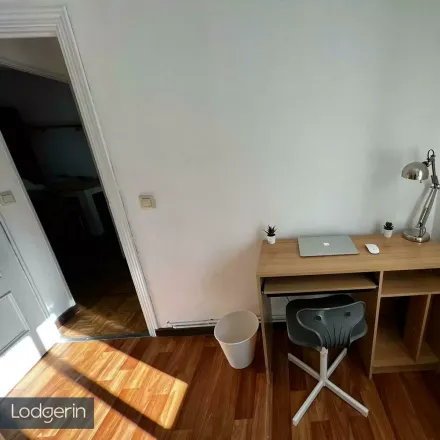 Rent this studio room on Calle de Sánchez Preciado in 28039 Madrid, Spain