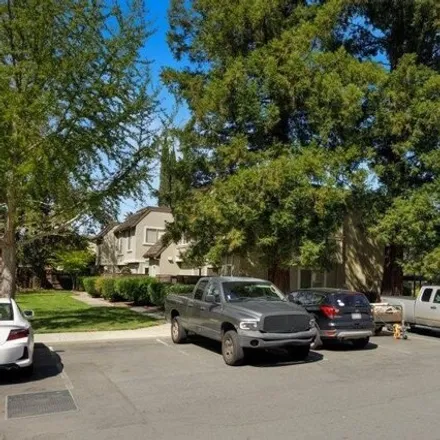 Image 2 - unnamed road, Sacramento, CA 94834, USA - Condo for sale