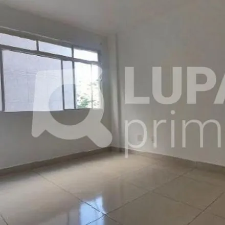 Rent this 3 bed apartment on Edifício Santos Dummont in Rua Doutor Plínio Barreto 249, Bixiga