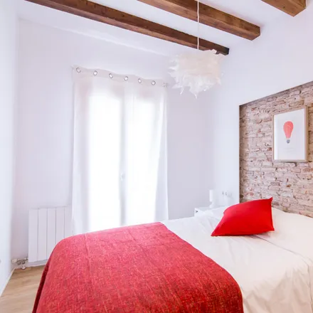 Rent this 2 bed apartment on Sabores de Portugal in Carrer del Carme, 08001 Barcelona