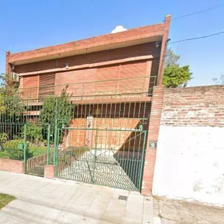 Buy this 4 bed house on General Villegas 2649 in Partido de Avellaneda, Sarandí