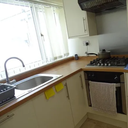 Rent this 5 bed townhouse on Bates Green in Norwich, NR5 8YW