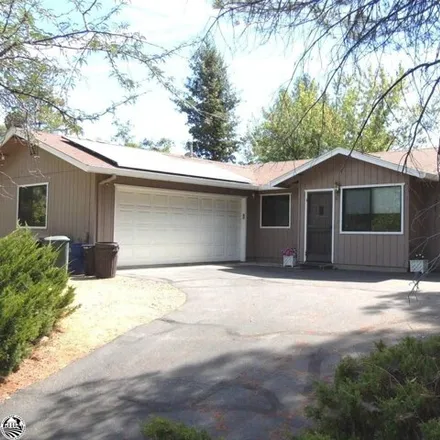 Buy this 3 bed house on 12699 Cresthaven Drive in Groveland, Tuolumne County