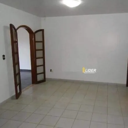 Buy this 3 bed house on Rua das Juritis in Cidade Jardim, Uberlândia - MG