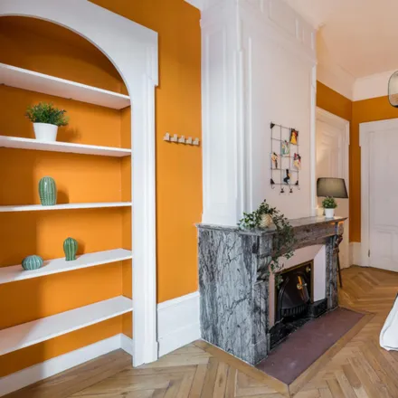 Rent this 6 bed room on 29 Rue Gasparin in 69002 Lyon, France