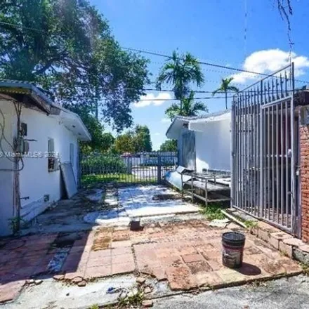 Image 6 - 195 Northwest 135th Street, North Miami, FL 33168, USA - House for sale