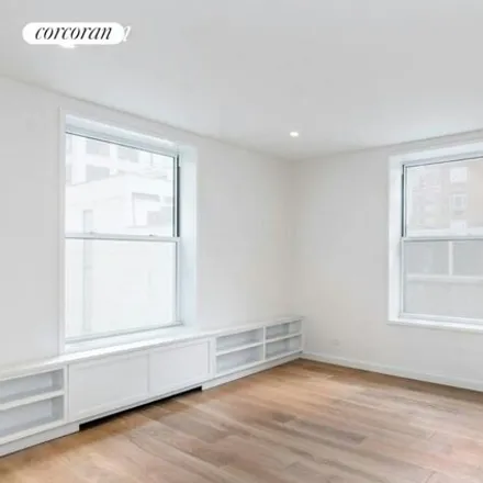 Image 4 - 40 East 62nd Street, New York, NY 10065, USA - Condo for rent