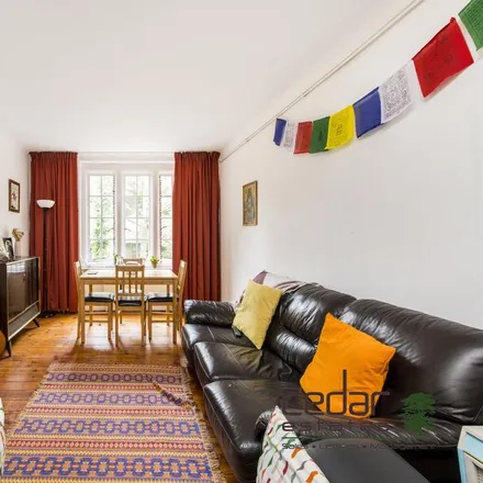 Rent this 1 bed apartment on Hillsborough Court in Mortimer Crescent, London