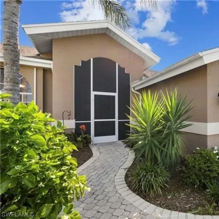 Image 3 - 498 Southeast 2nd Street, Cape Coral, FL 33990, USA - House for sale