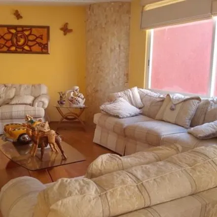 Buy this 3 bed house on Retorno Hacienda el Rocío in 52763 Interlomas, MEX