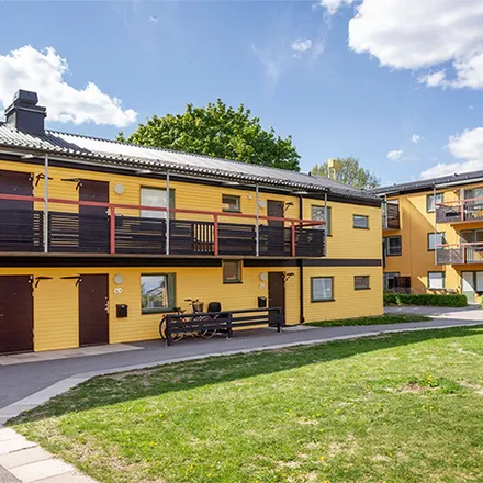 Rent this 2 bed apartment on Seegatan in 811 80 Sandviken, Sweden