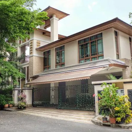 Rent this 4 bed house on unnamed road in Vadhana District, Bangkok 10110