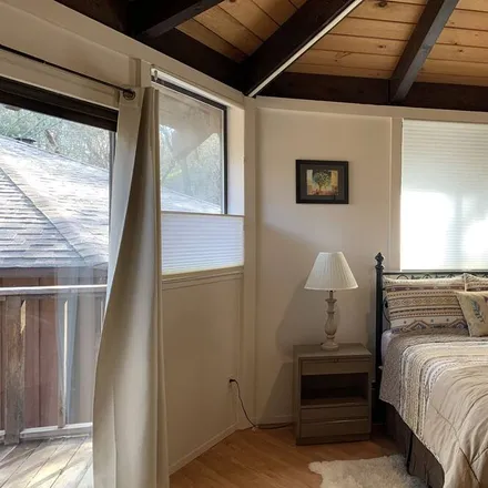 Rent this 2 bed house on St. Helena in CA, 94574