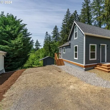 Buy this 5 bed house on Pacific Way in Longview, WA