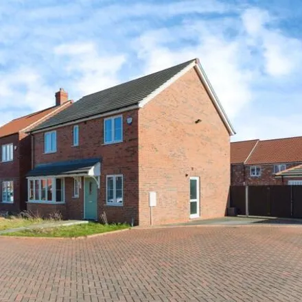 Buy this 4 bed house on Toll Bar Farm in Vardo Close, New Waltham